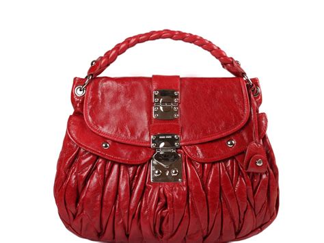 designer bags at reduced prices.